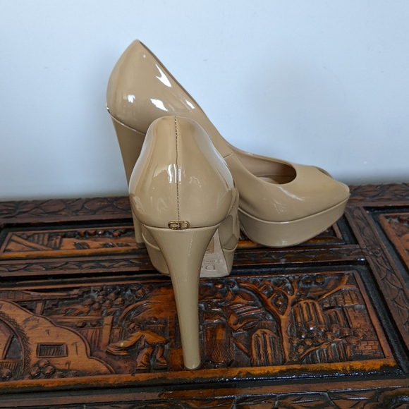 CHRISTIAN DIOR Patent Leather Pumps Size 37.5 Authentic CD Shoes - Picture 16 of 16